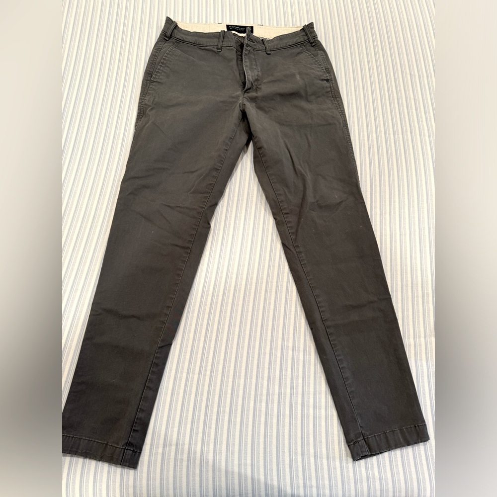 ABERCOMBIE ADIDAS LEVIS